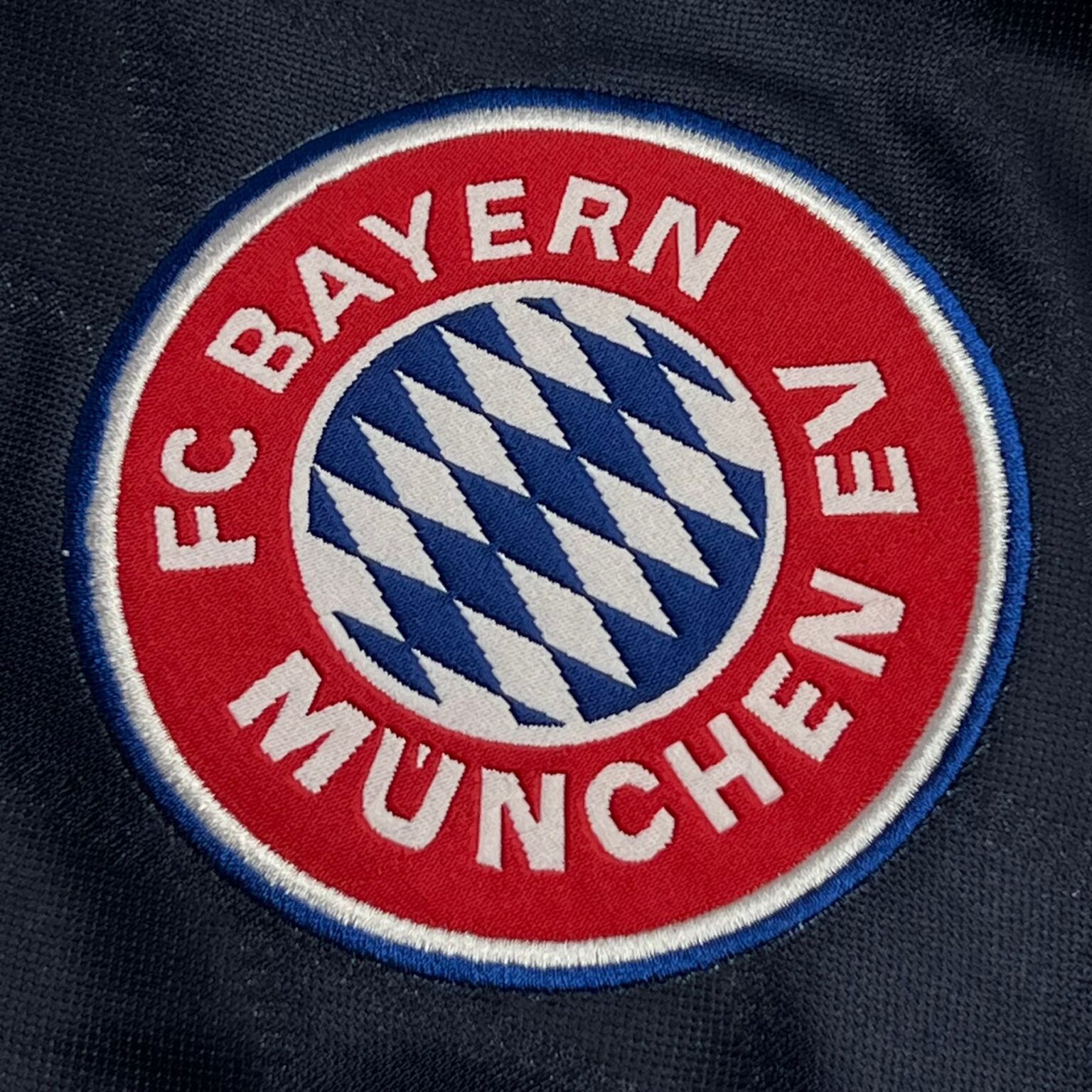 BAYERN MUNICH RETRO (OPEL) - Image 3