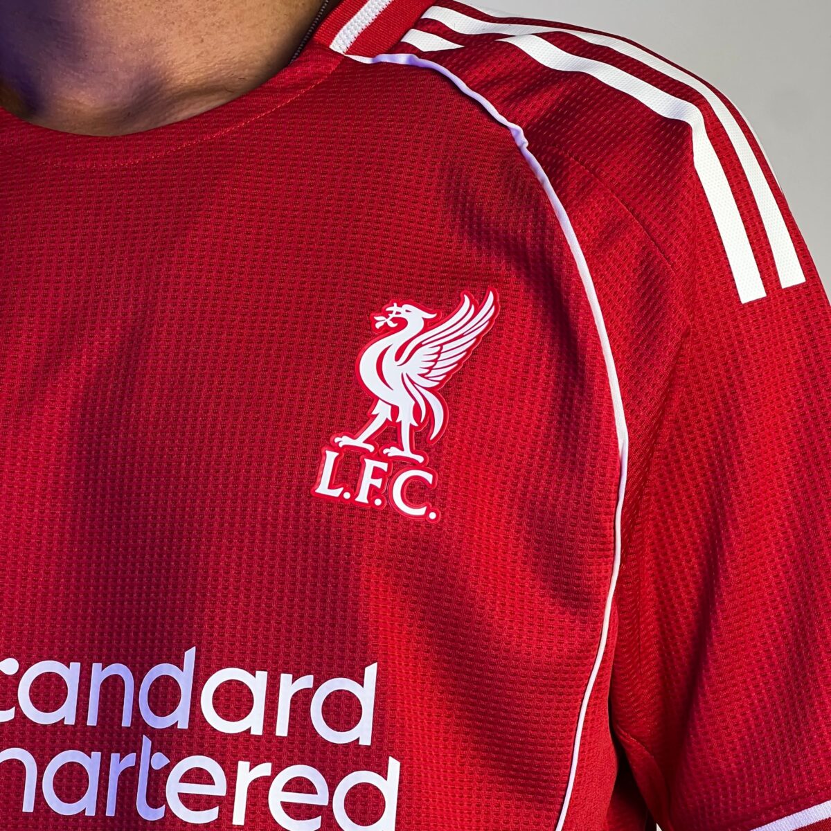 LIVERPOOL HOME 25-26 PLAYER EDITION - Image 2