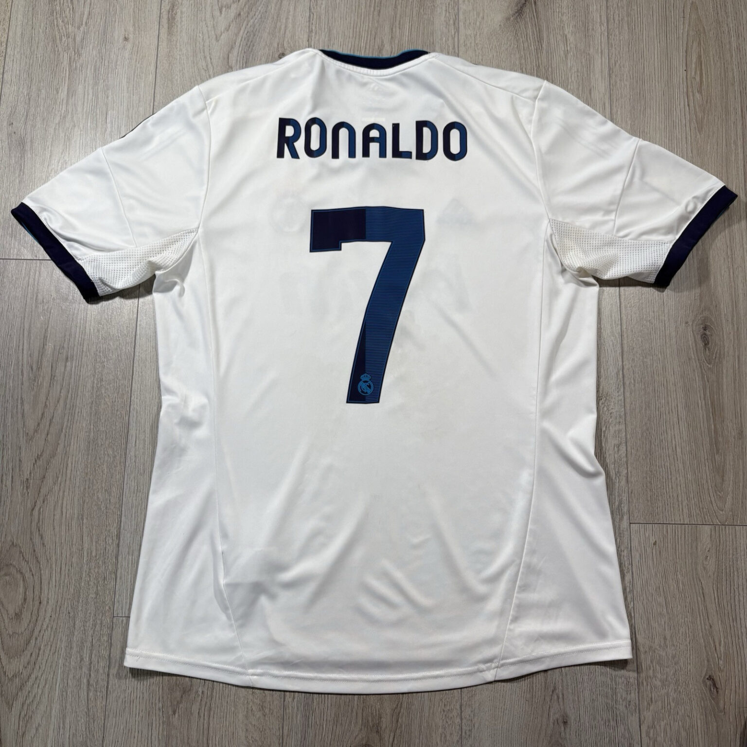 REAL MADRID 12-13 HOME RETRO - Image 2